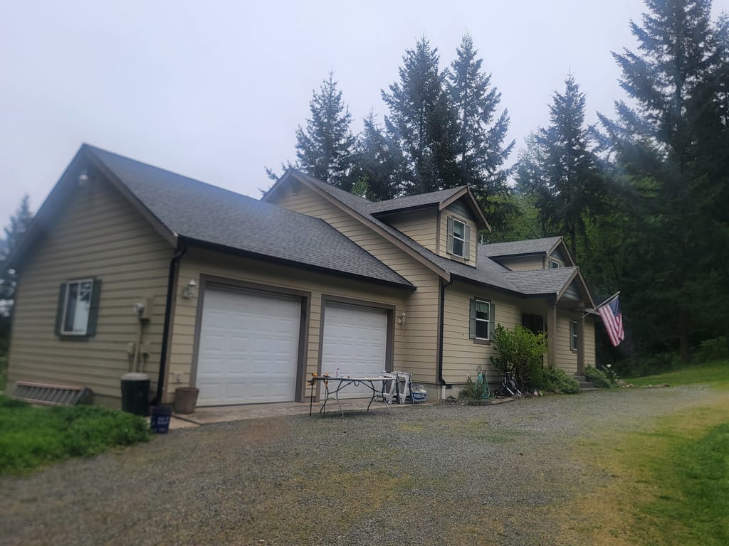 Seamless gutter project by Seamless Gutters 4 Less.