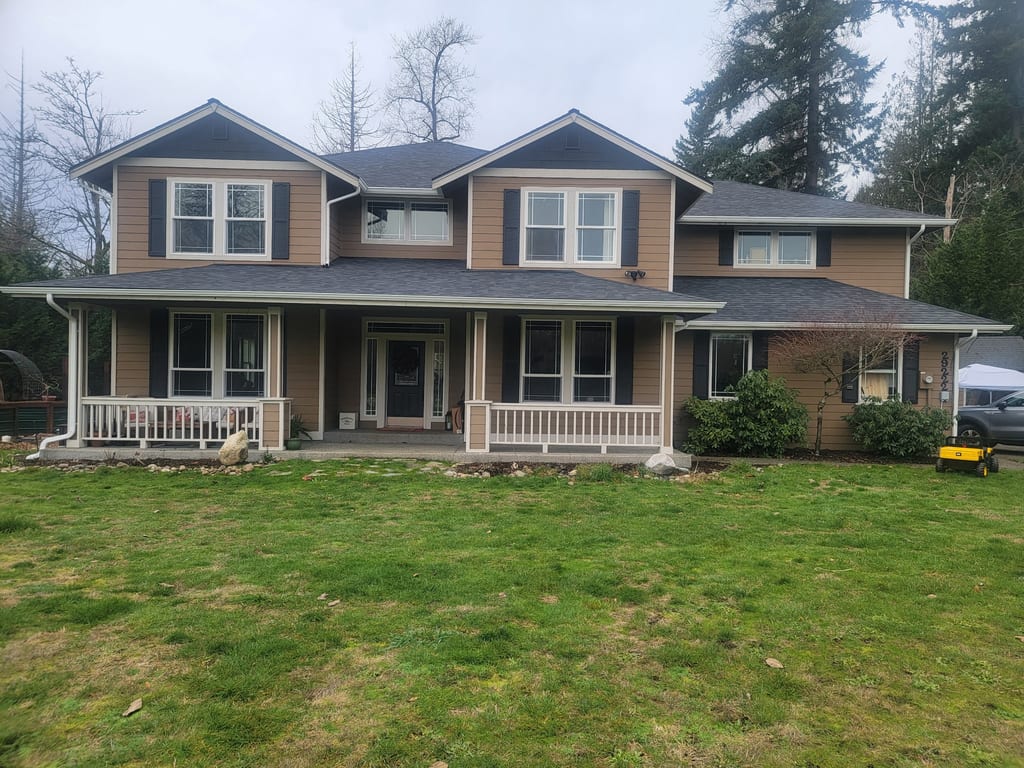 Seamless gutter project by Seamless Gutters 4 Less.