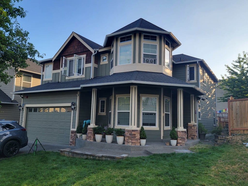 Seamless gutter project by Seamless Gutters 4 Less.