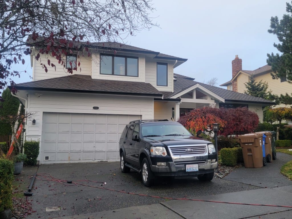 Seamless gutter project by Seamless Gutters 4 Less.